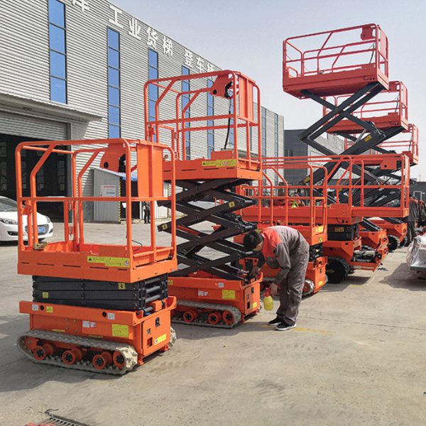 Self-propelled lifting platform